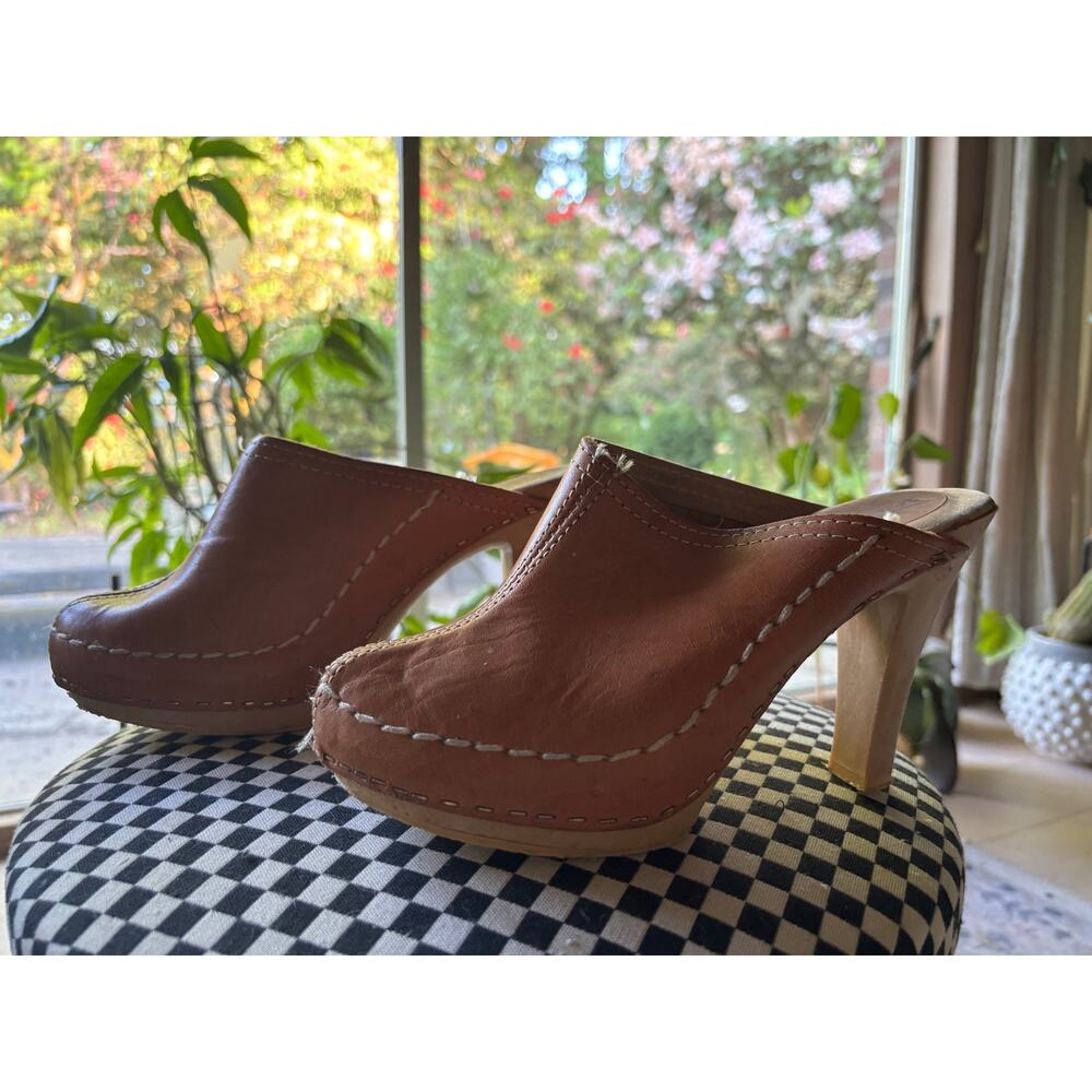 Vintage Diesse Italy Handcrafted Tan Leather Heeled Clog Mule —7  BoHo